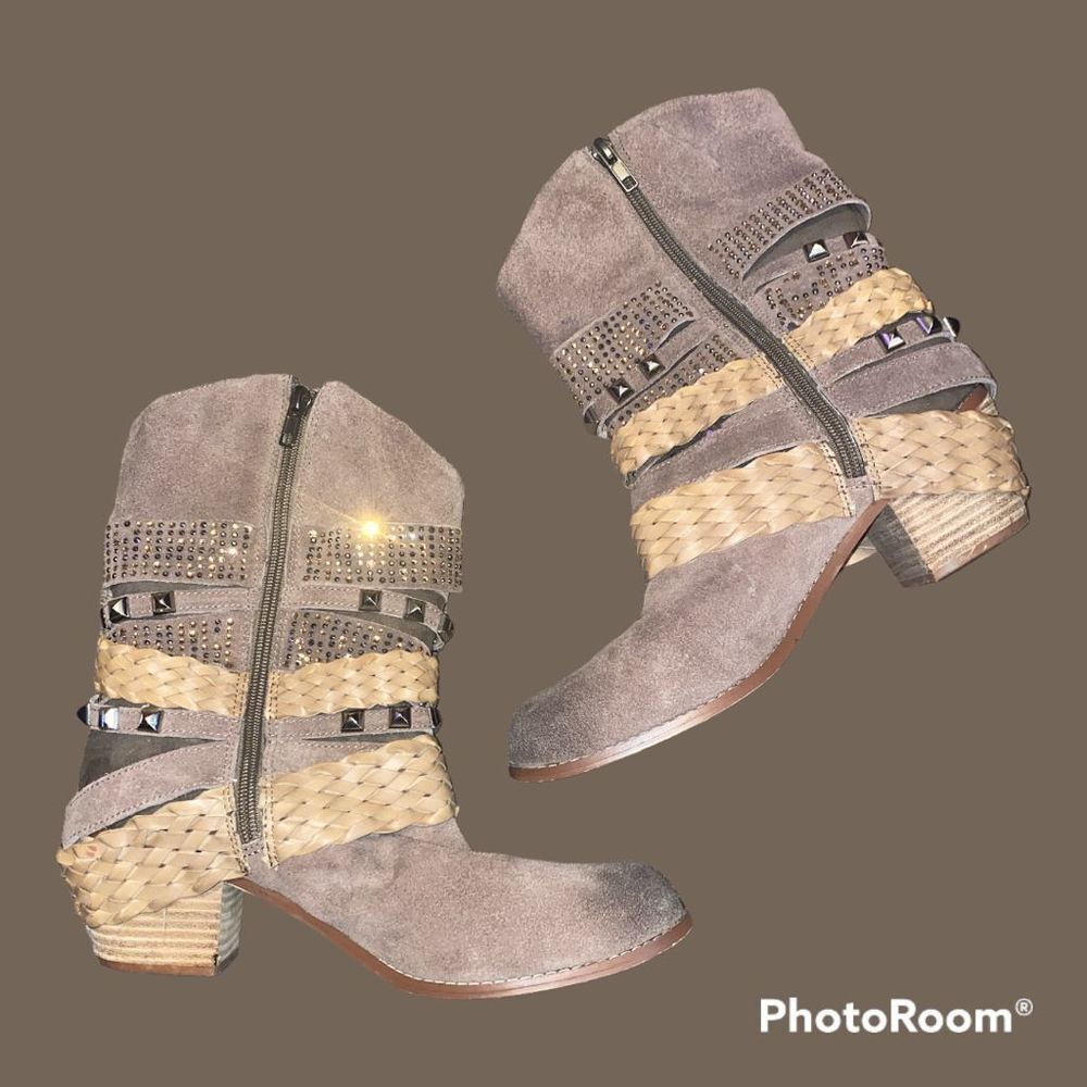 ENCORE “RAMONES” Distressed Strappy Leather Boots